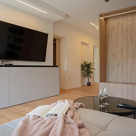 Stylish Pula Apartment 10Min To The Beach * Pula