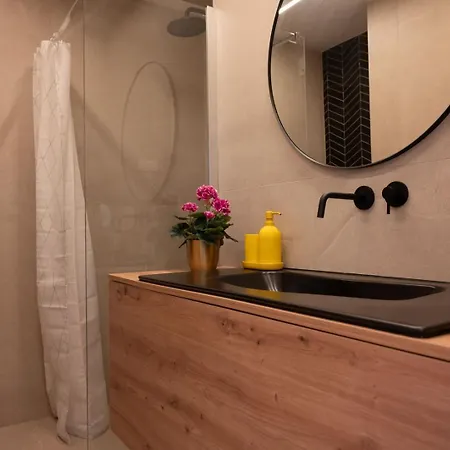 Stylish 10min To The Appartamento