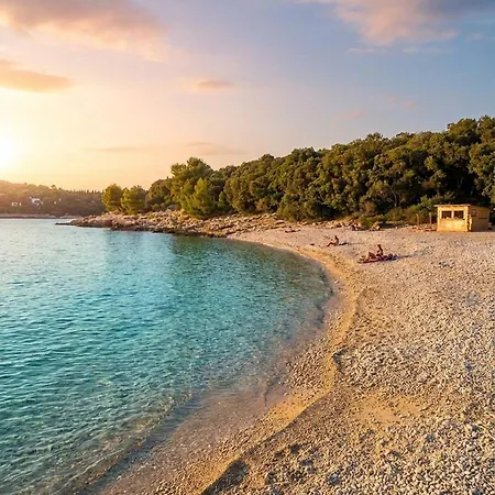 Stylish 10min To The