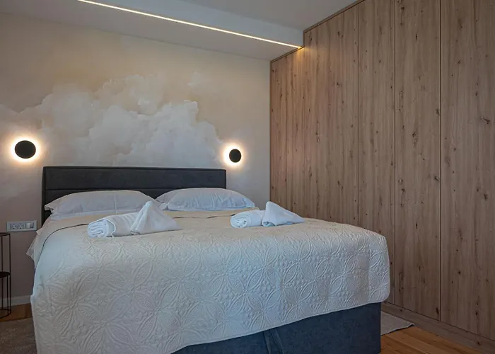 Apartment Stylish 10min To The *