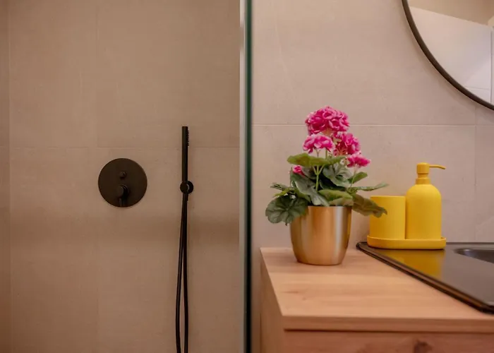 Stylish 10min To The Pula