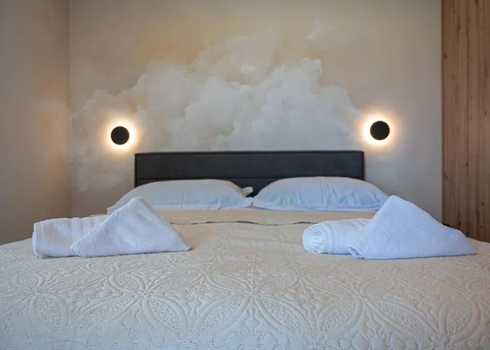 Apartment Stylish 10min To The *