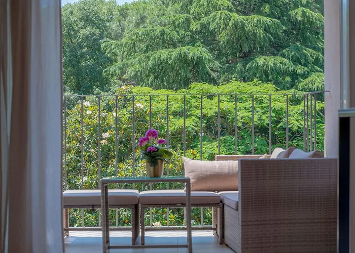 Apartment Stylish 10min To The *