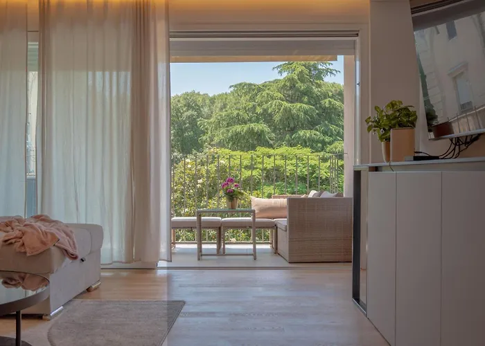 Apartment Stylish 10min To The