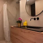 Stylish 10min To The Apartman