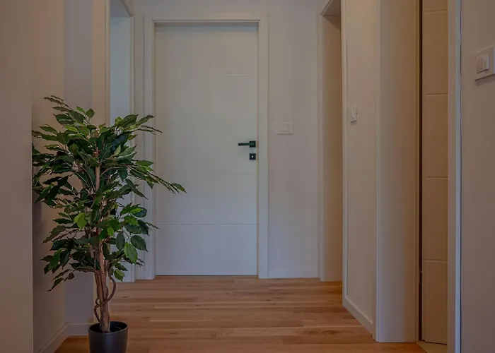 Stylish 10min To The Apartament Pula